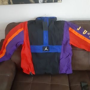 Jordan wind breaker